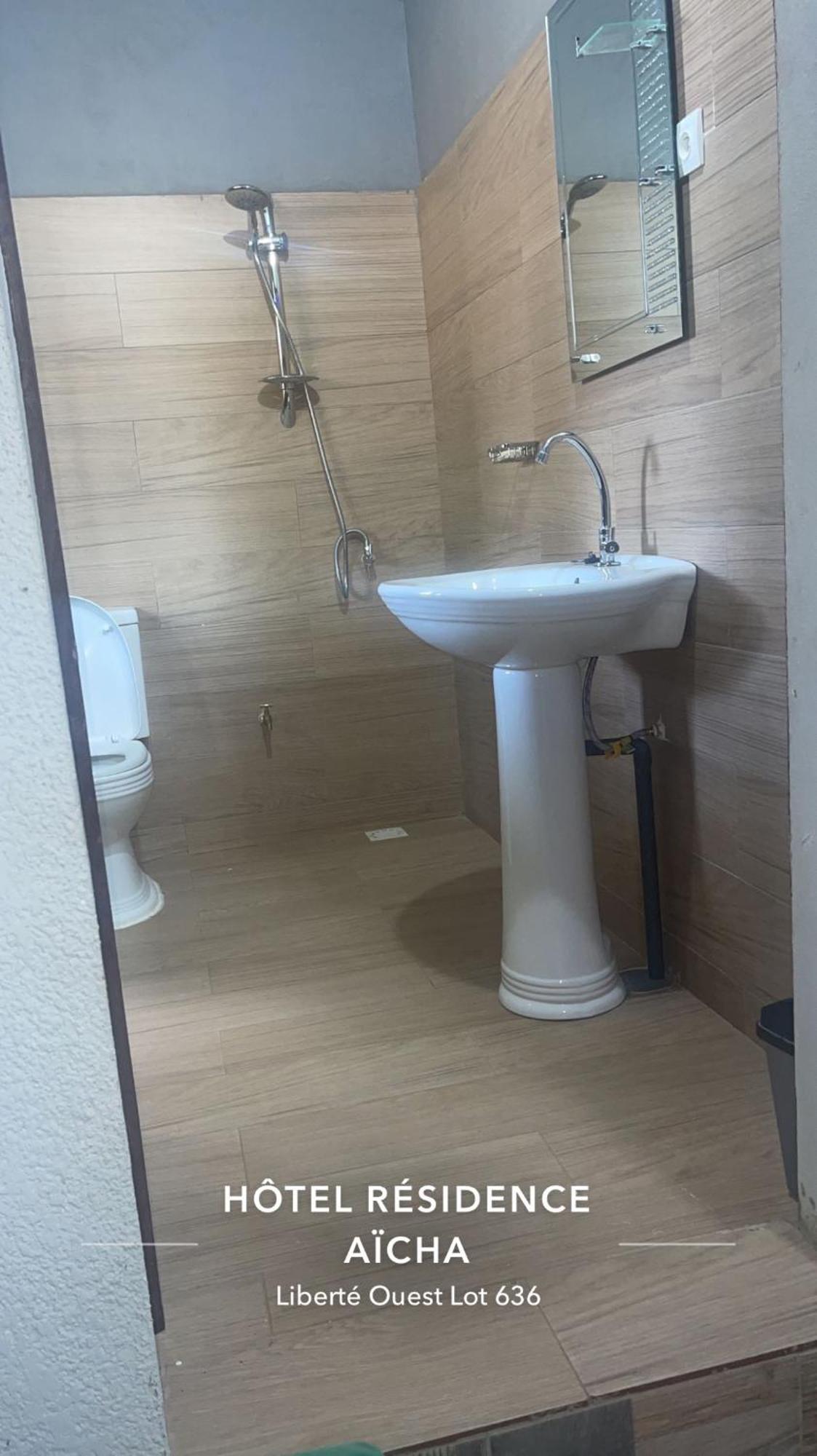 Hotel Residence Aicha Tambacounda Buitenkant foto