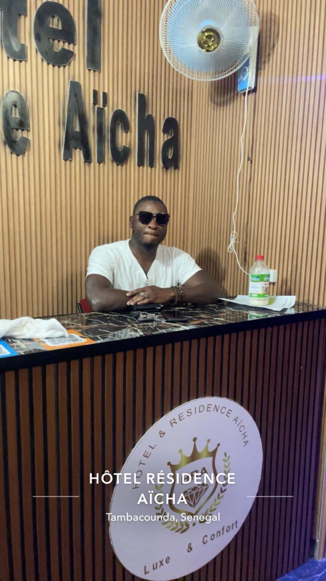 Hotel Residence Aicha Tambacounda Buitenkant foto
