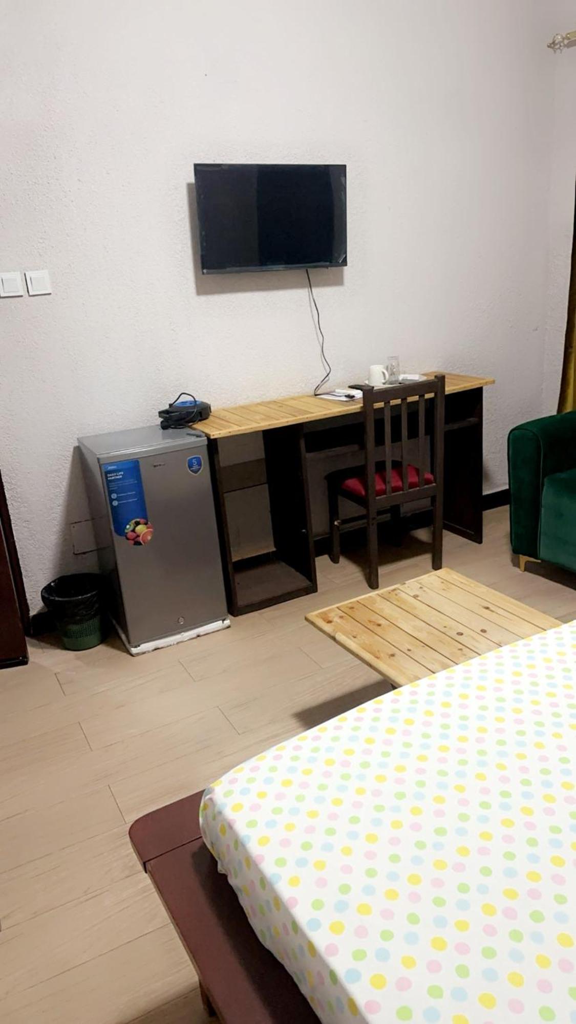 Hotel Residence Aicha Tambacounda Buitenkant foto